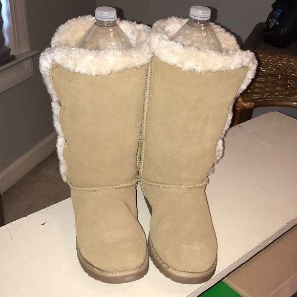 Faux Fur Boots - Picture 3 of 4
